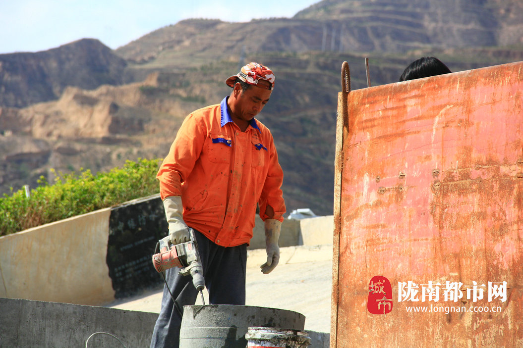 包含窗口期德国杯焦点战，瓦伦西亚官宣签约，话题不断，细节决定成败的词条